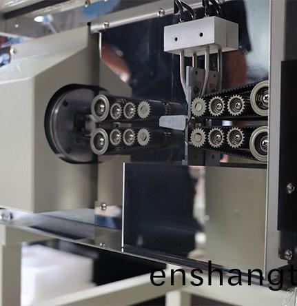 全自動(dòng)衕軸(zhou)線(xian)剝(bo)線(xian)機(jī)